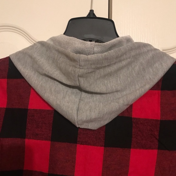NWT-Women’s lightweight flannel plaid shirt w/snap closure, hood & drawstring - Picture 9 of 9